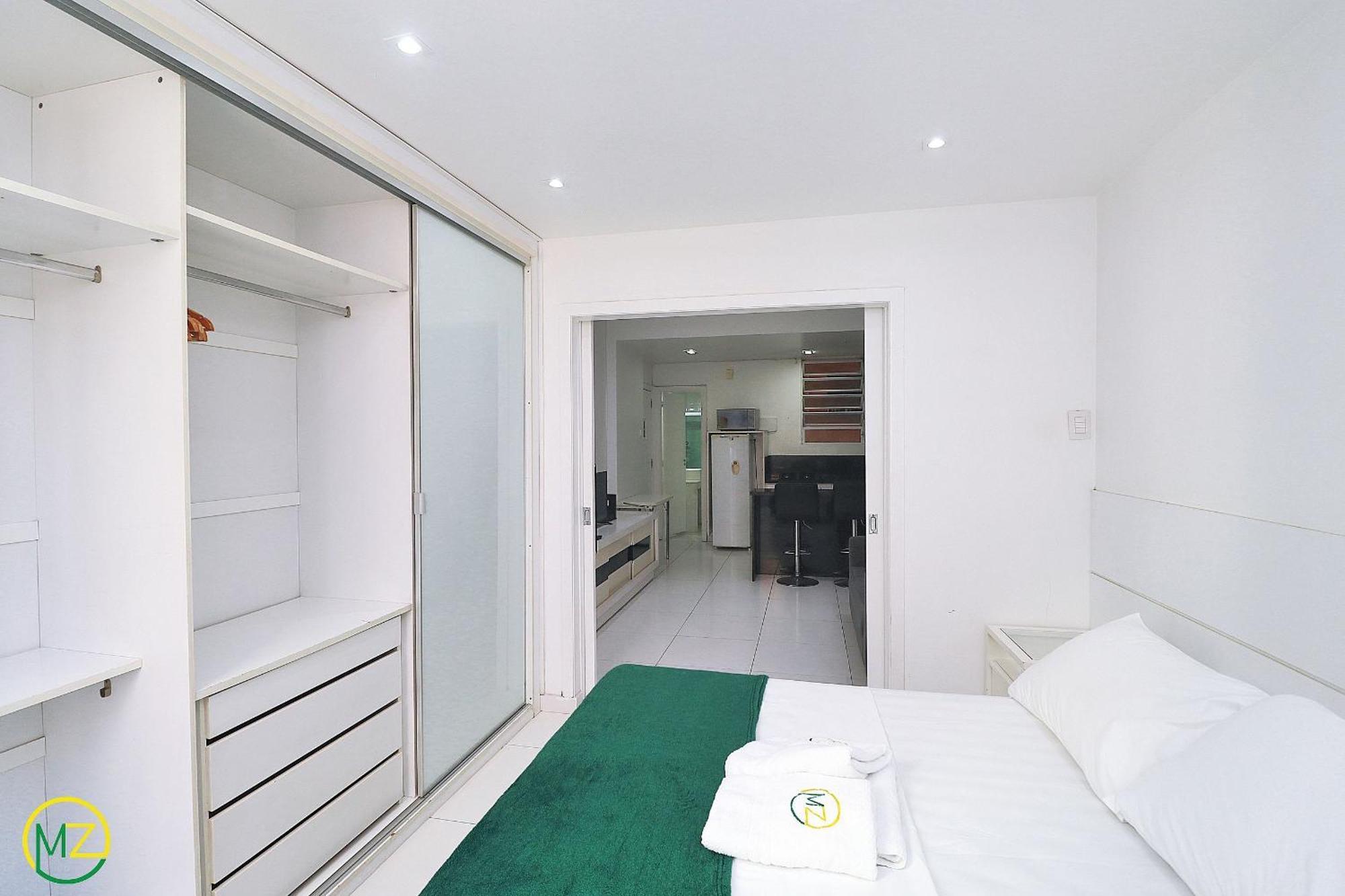 Studio moderno com vista lateral para o mar na quadra da praia em Copacabana! Rio de Janeiro Exterior foto