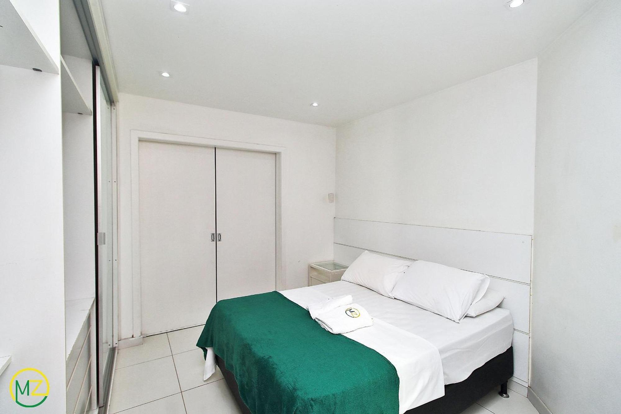 Studio moderno com vista lateral para o mar na quadra da praia em Copacabana! Rio de Janeiro Exterior foto